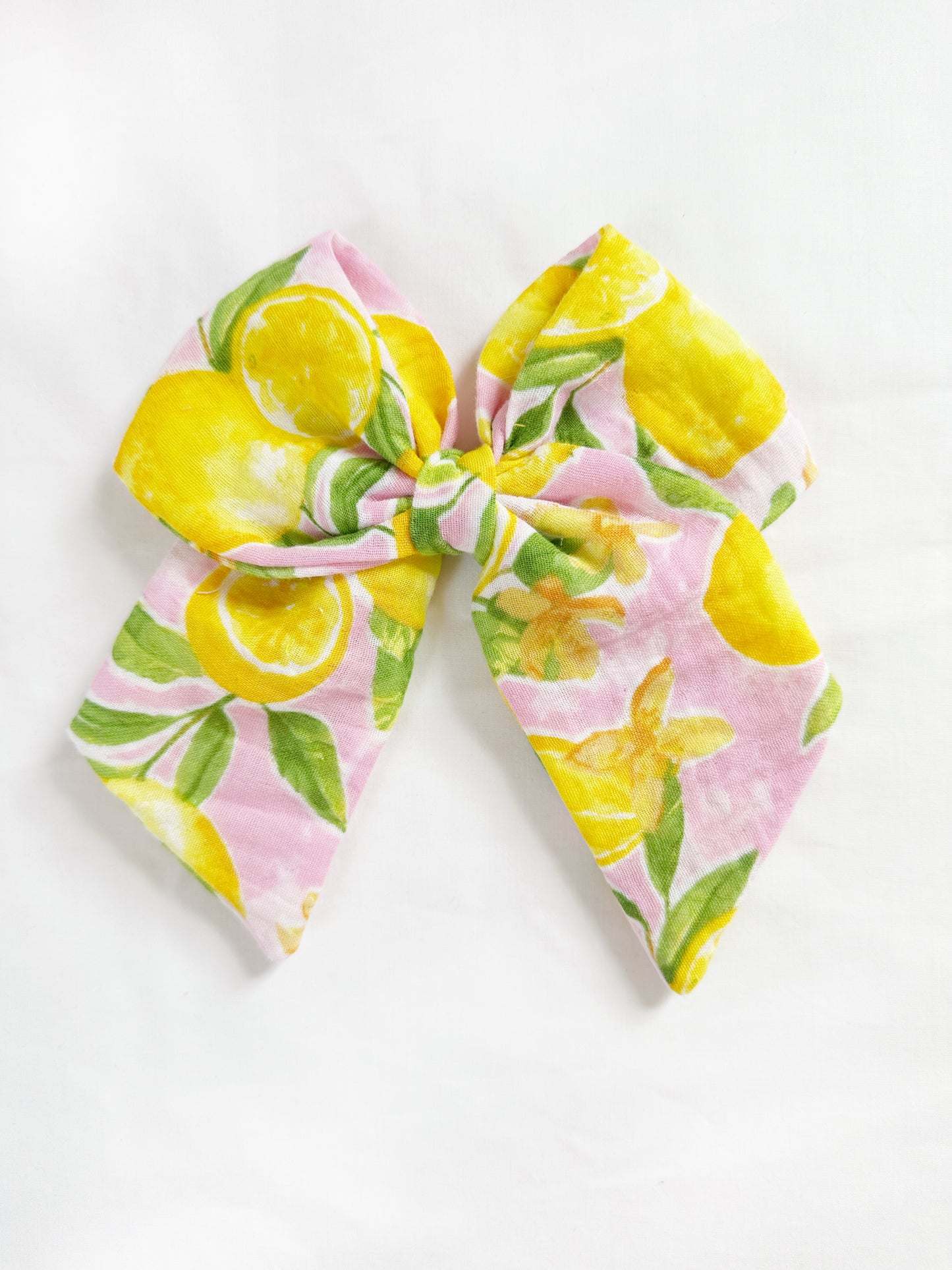 Beau hair bow in lemon print