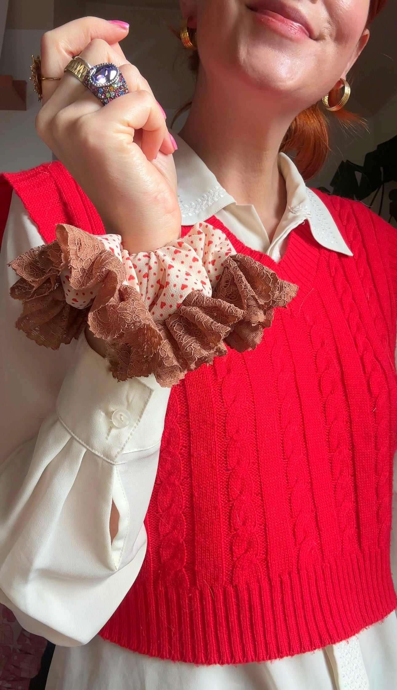 Oversized frilly scrunchie in heart and lace