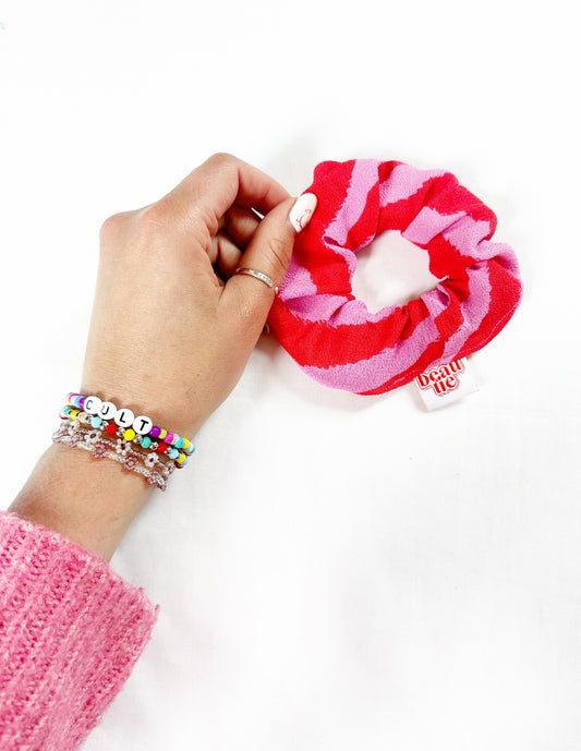 Mini scrunchie in pink red zebra