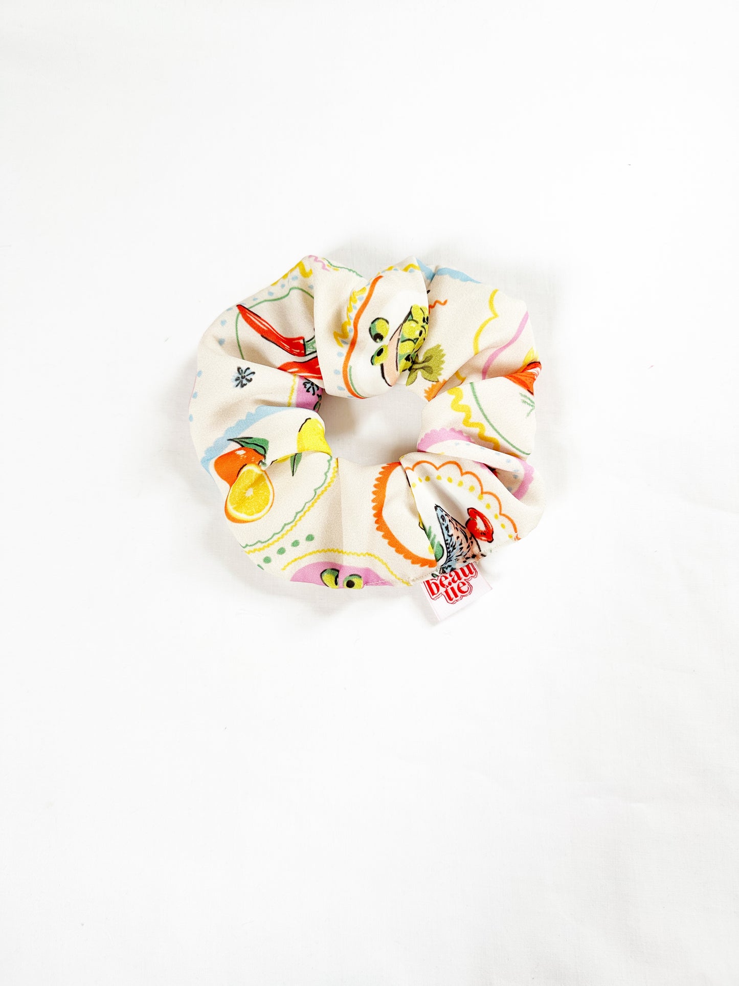 The Alfresco OG scrunchie with a food print