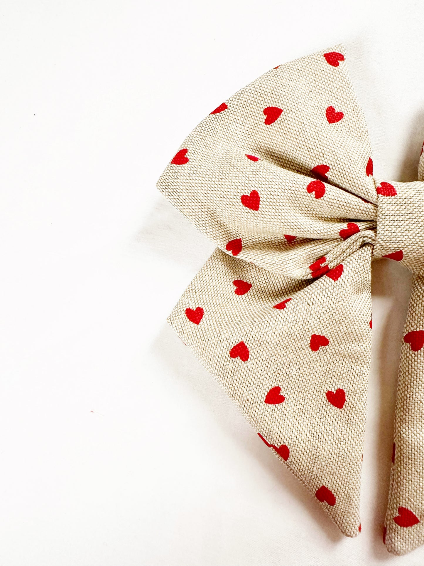 Beau hair bow in heart print