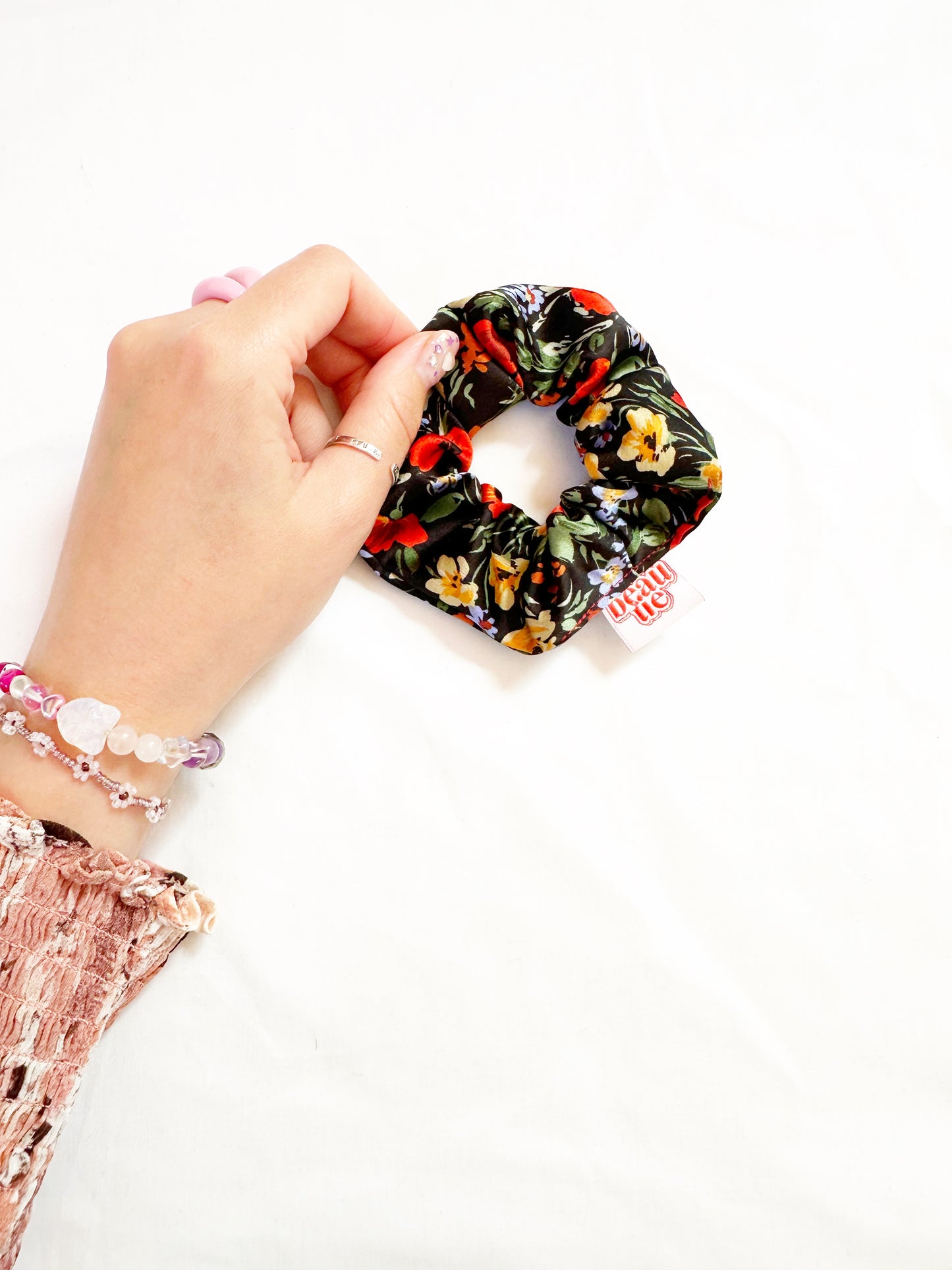 Mini scrunchie in Mabel floral