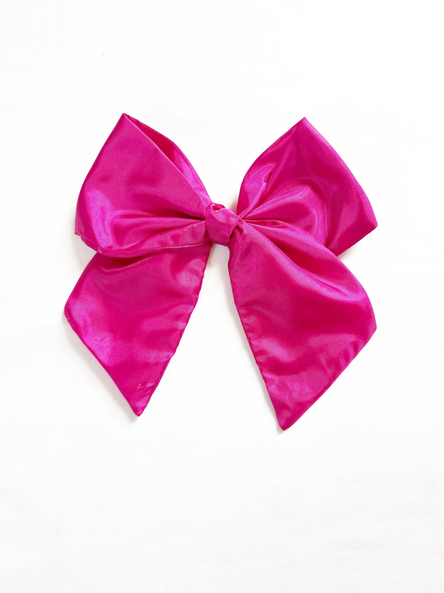 Beau hair bow in magenta pink silk