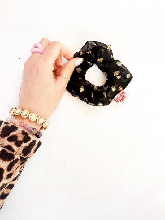 Mini scrunchie in black and gold