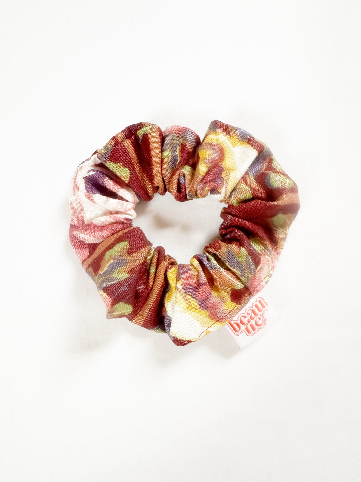 Mini scrunchie in vintage burgundy floral