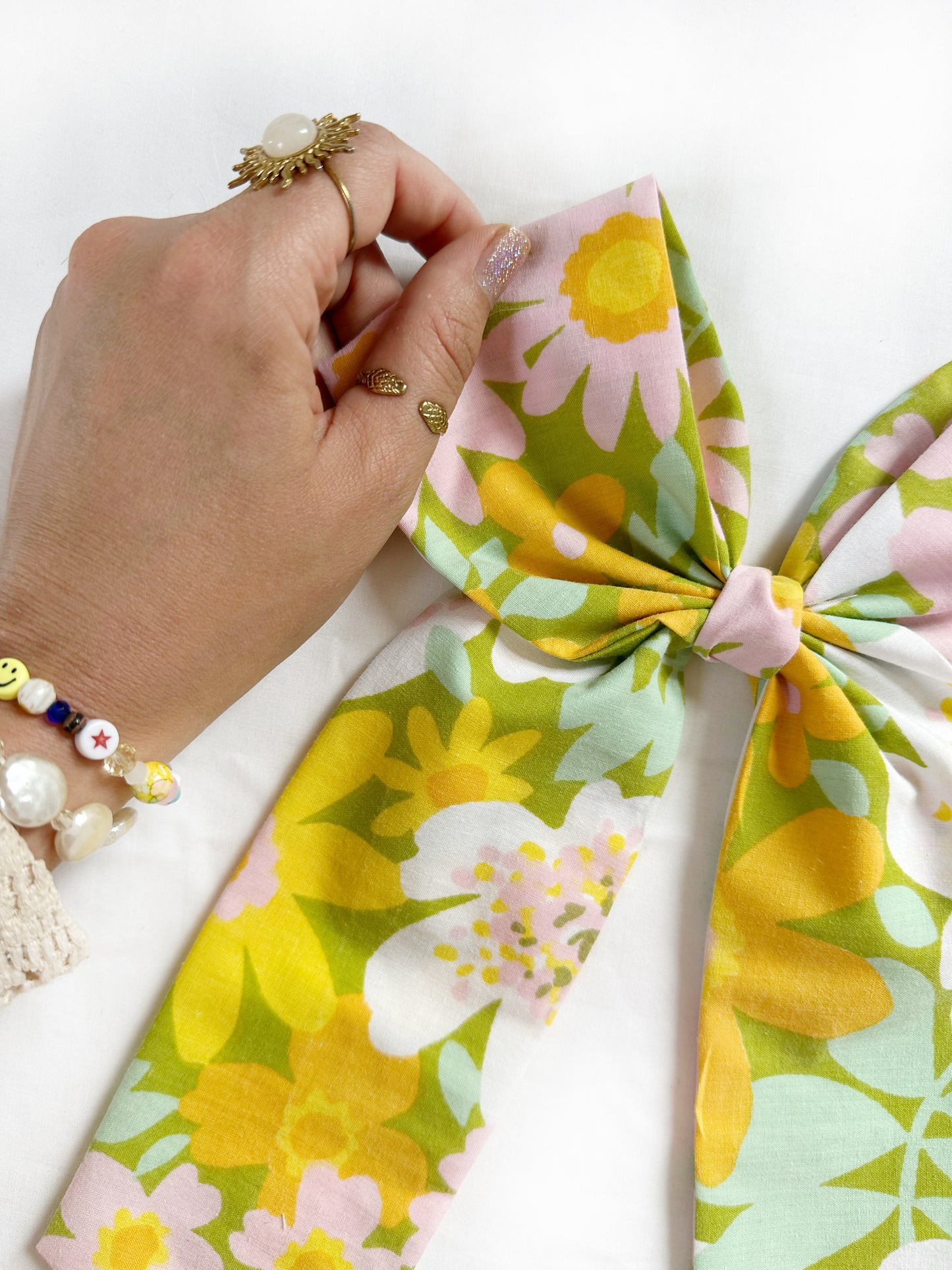 The Power Hair Bow in Flower Power