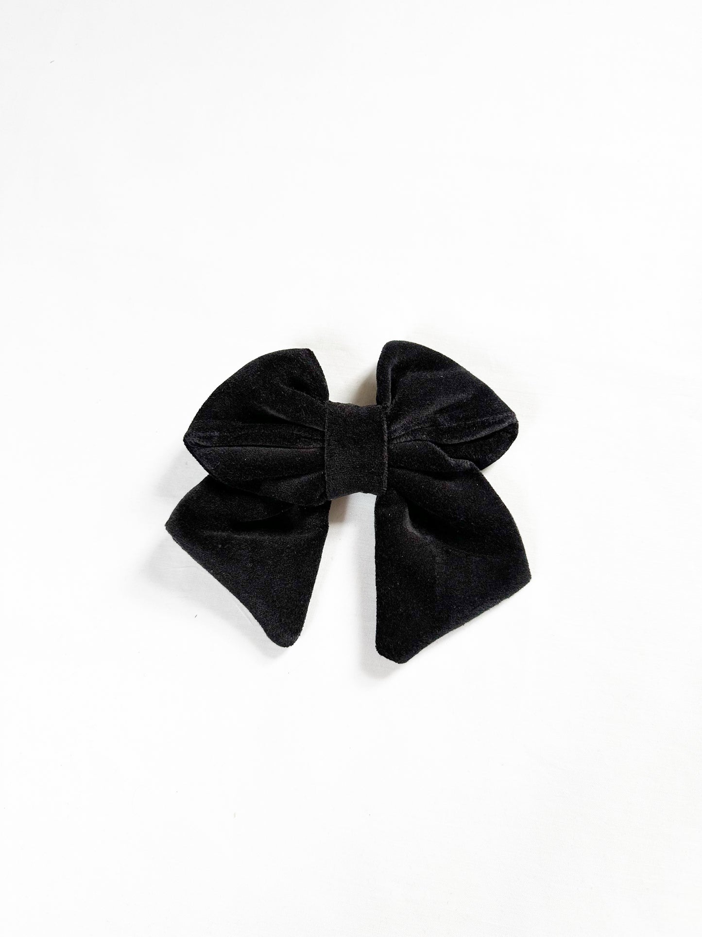 MINI Hair Bow in black velvet