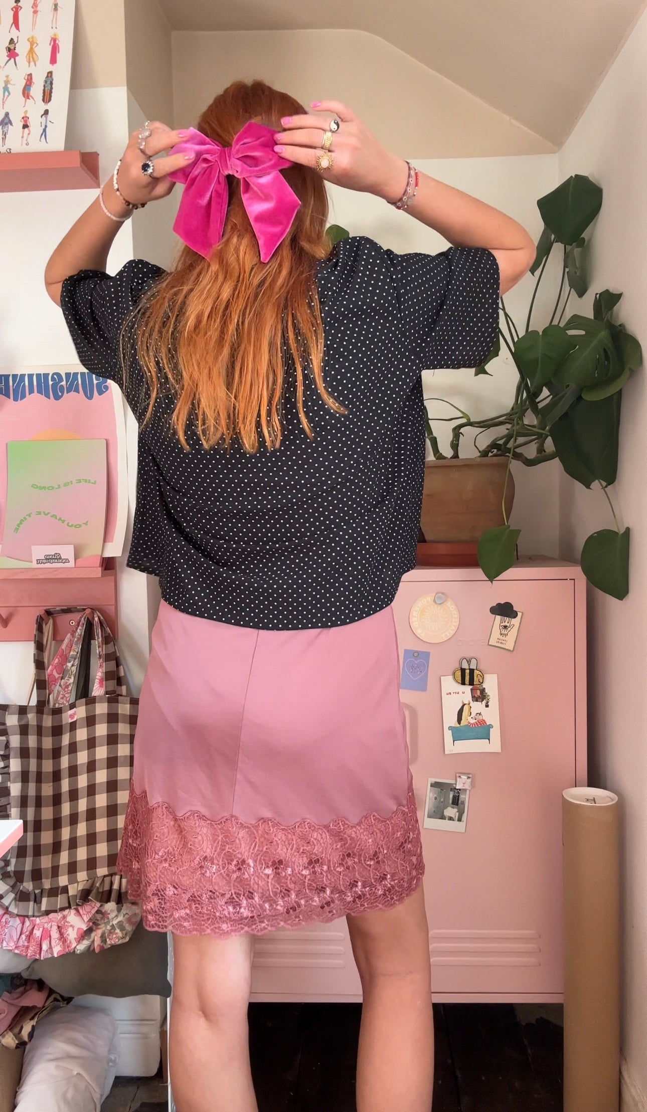 Beau hair bow in hot pink velour velvet