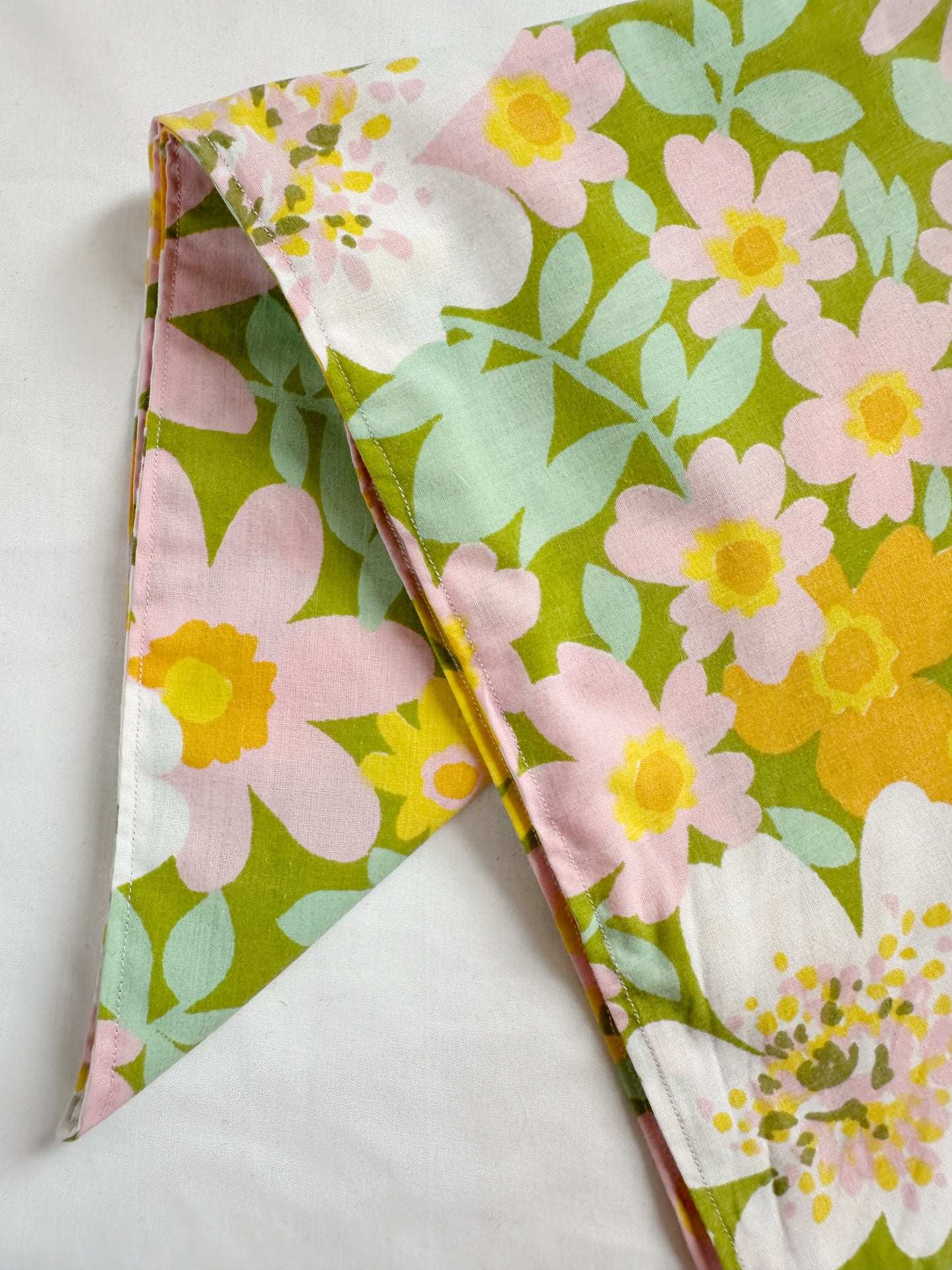 Bandana & neck scarf in Flower Power