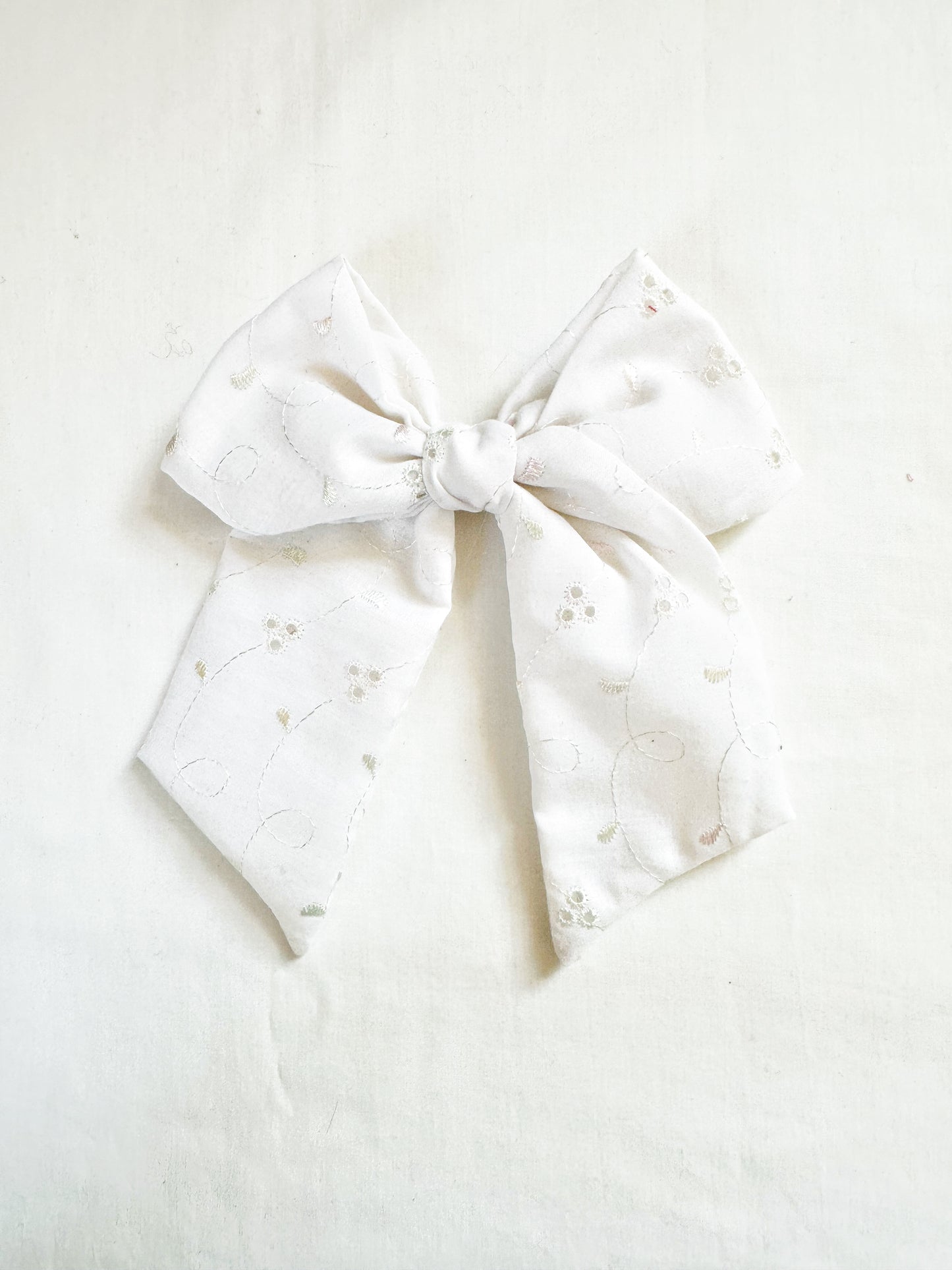 Beau hair bow in Broderie white cotton