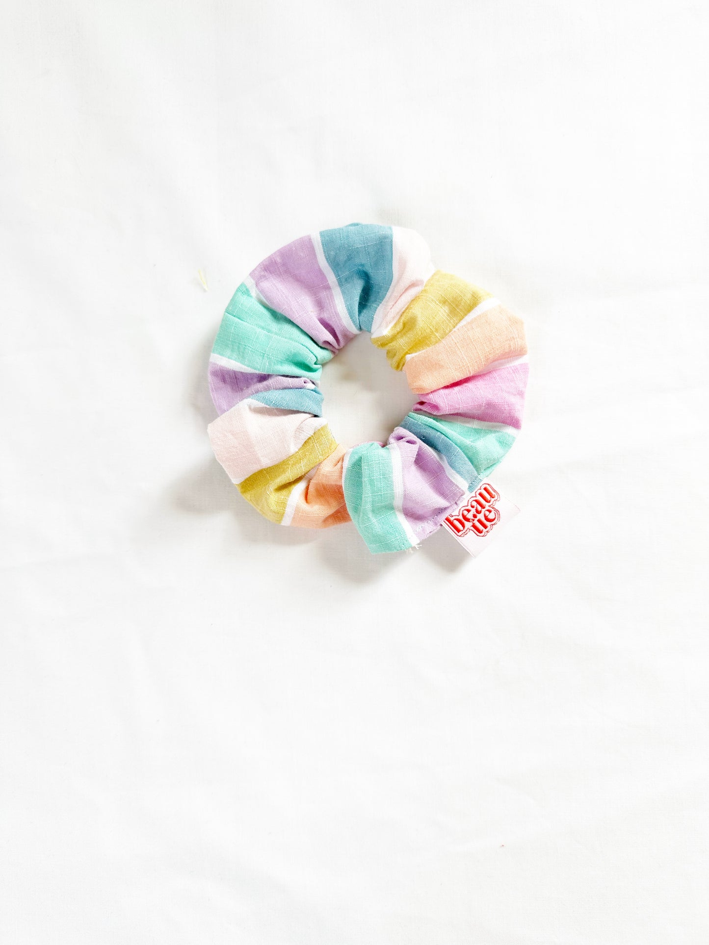 Mini scrunchie in pastel beach stripe