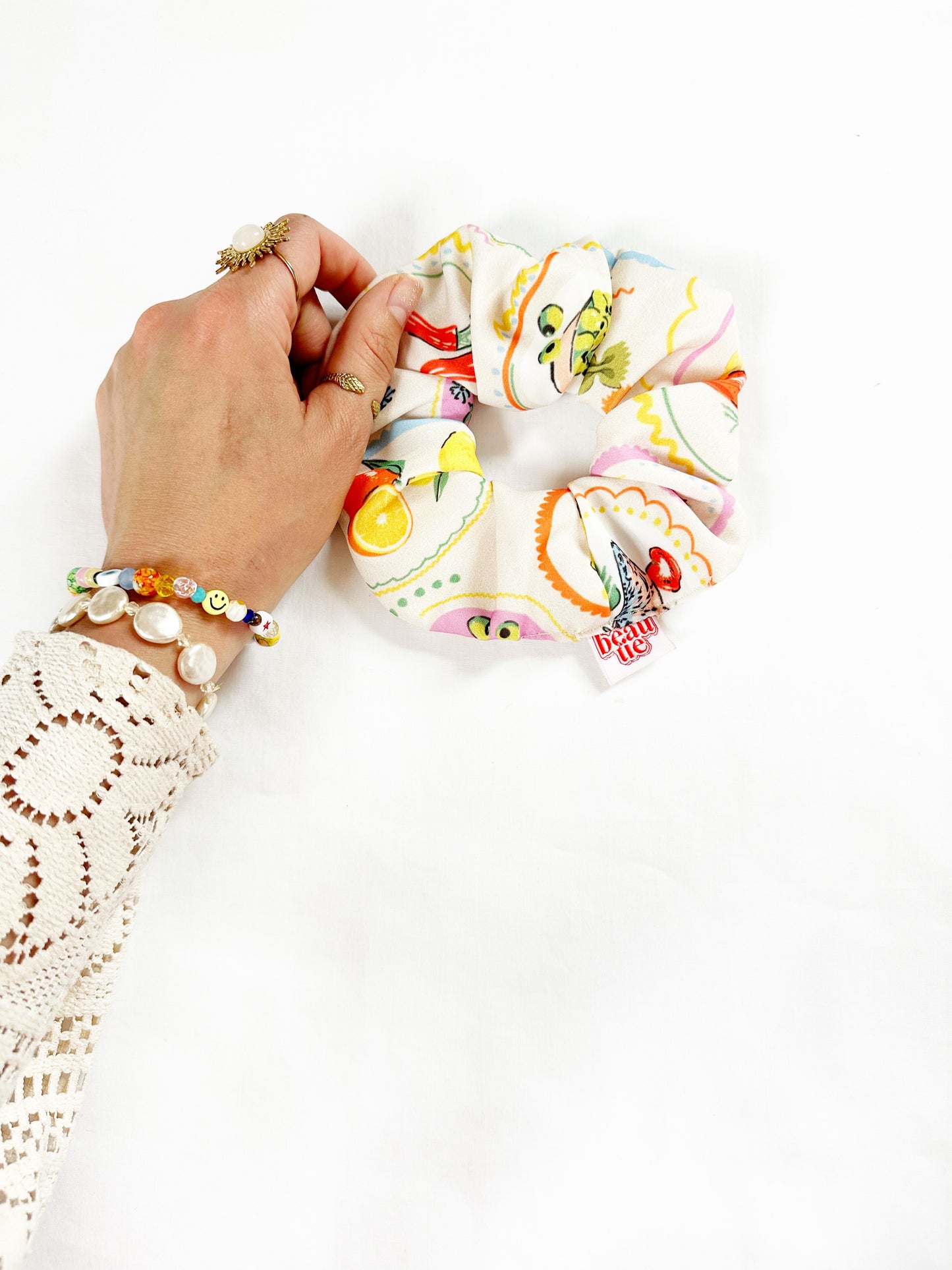 The Alfresco OG scrunchie with a food print
