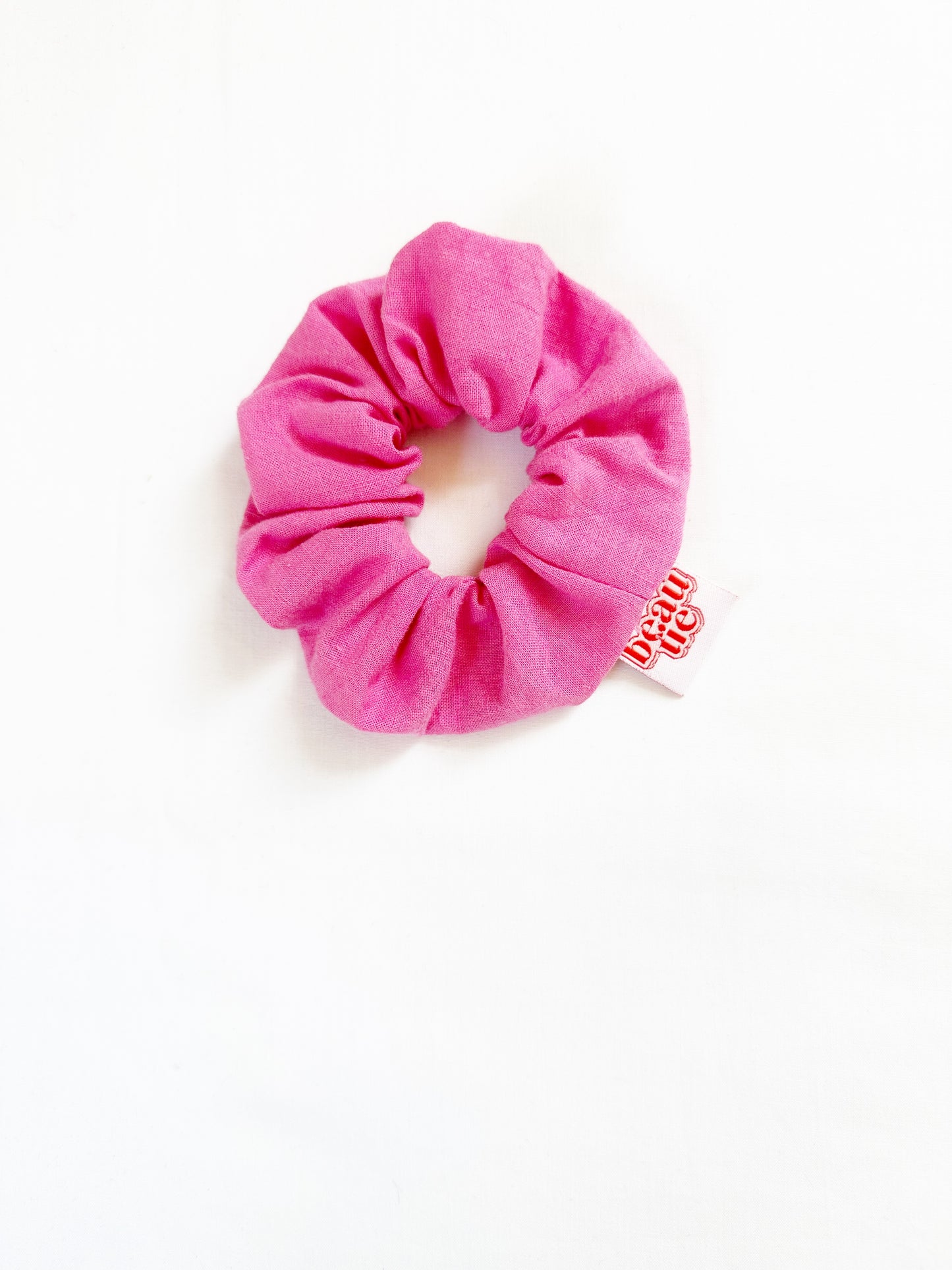 Mini scrunchie in hot pink