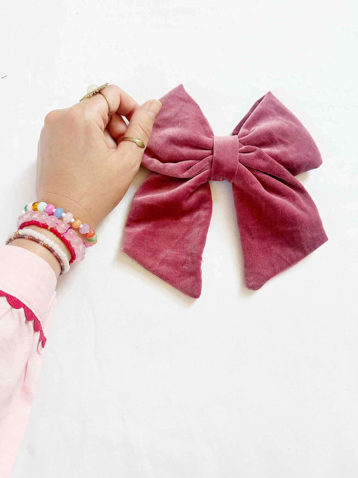 Beau hair bow in pink velvet