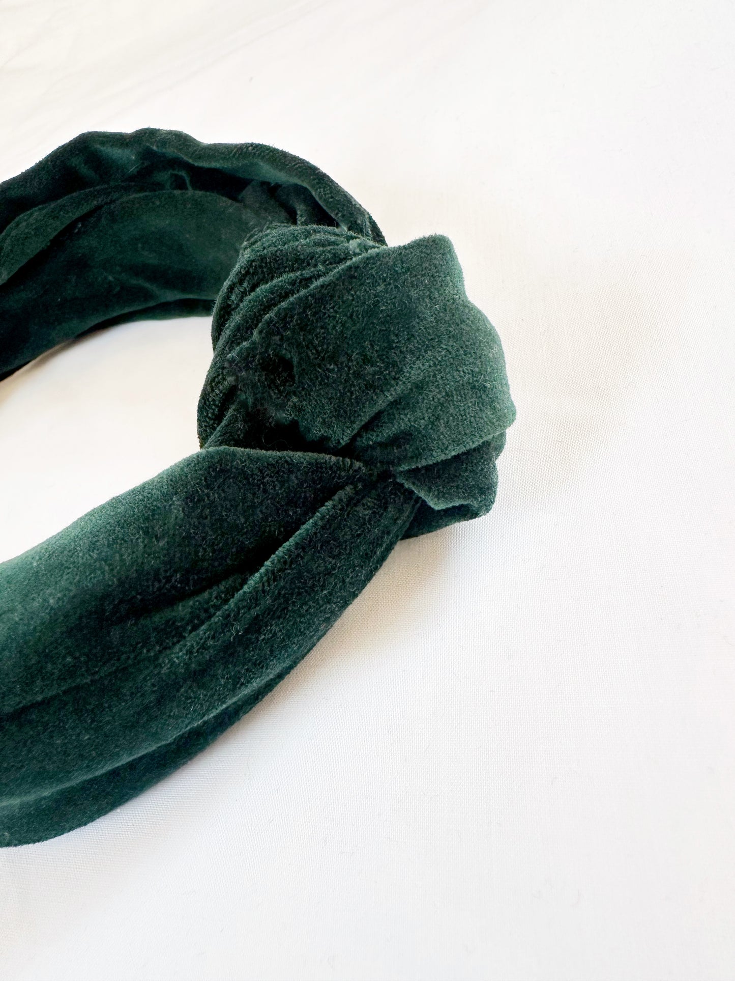 Knotted Headband in hunter green velvet