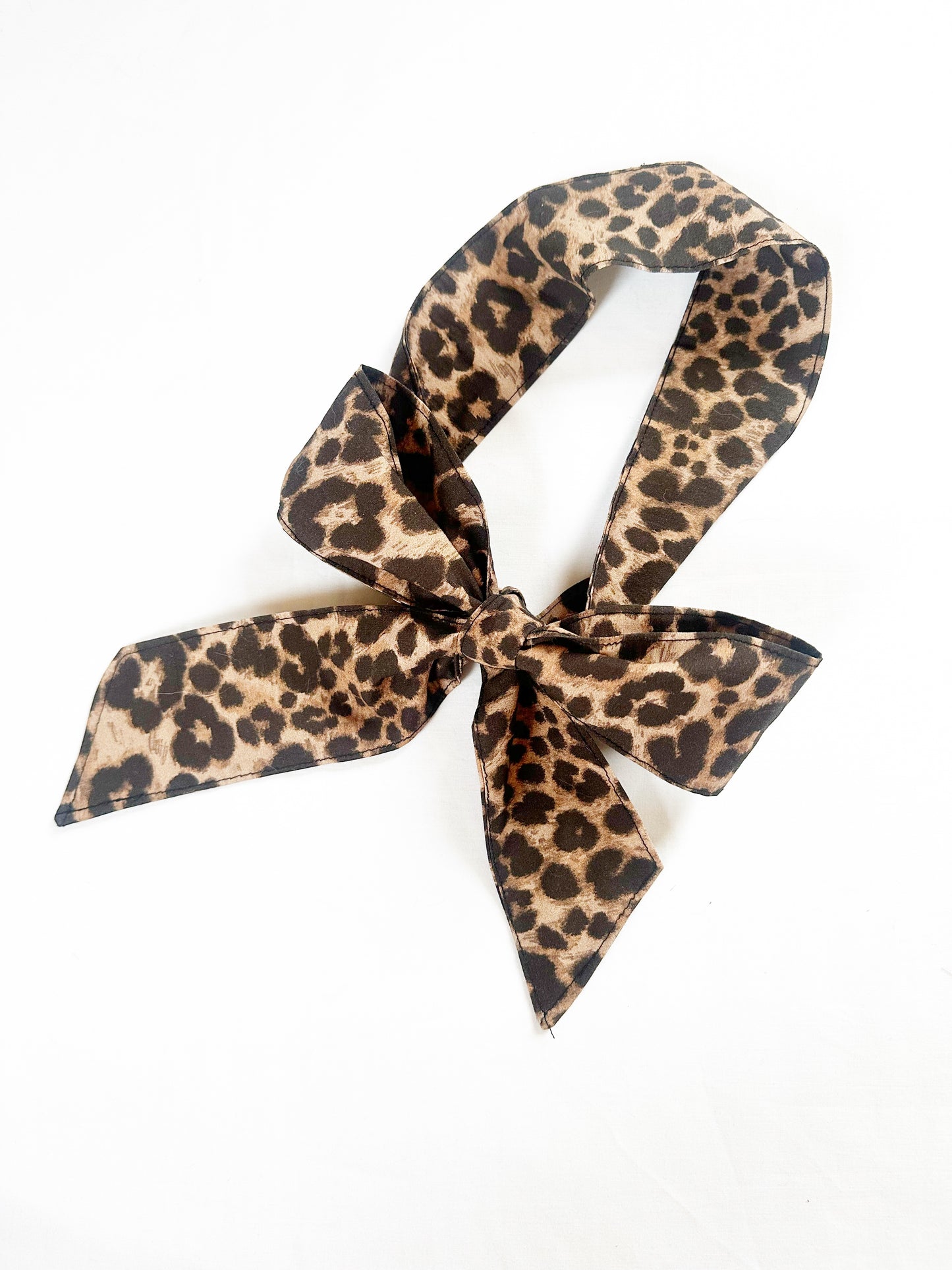 VersaTie hair & neck tie in leopard print