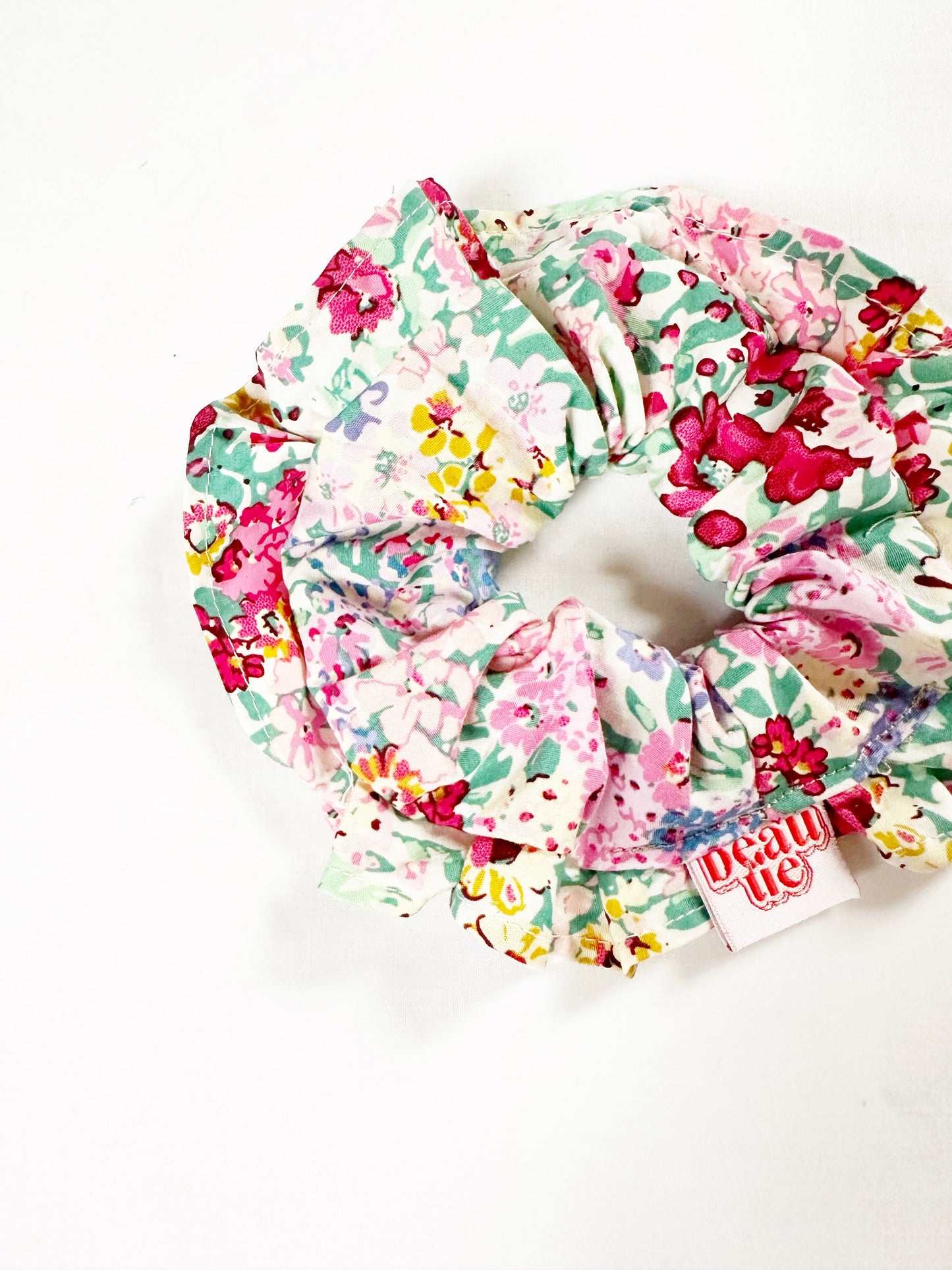 Mini ruffle scrunchie in pink floral