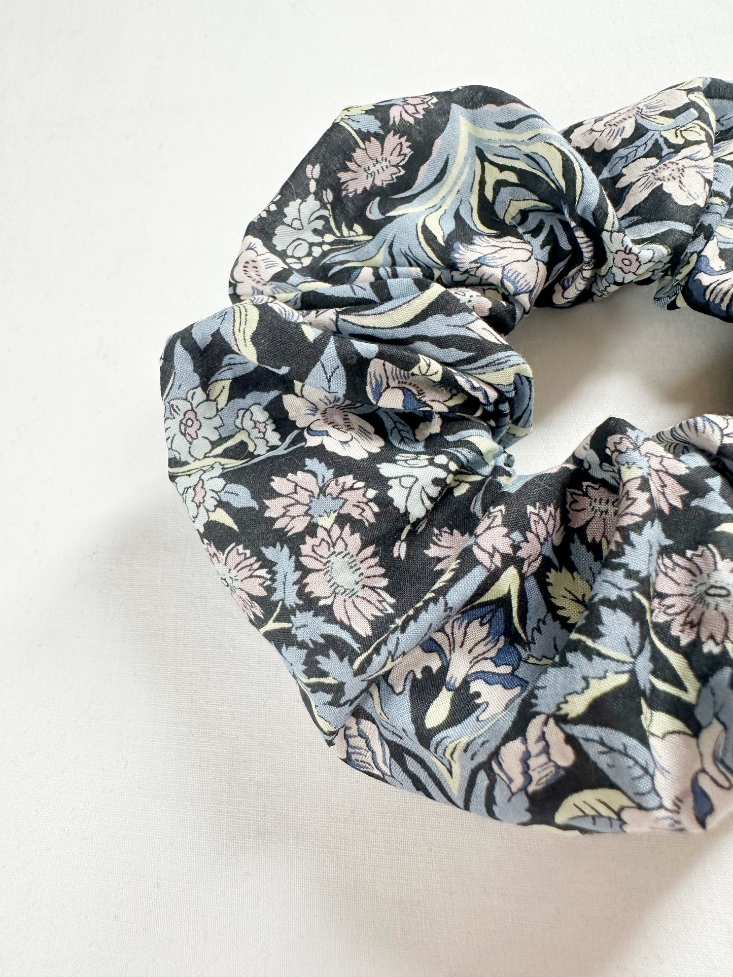 Liberty OG (regular) scrunchie in mixed floral