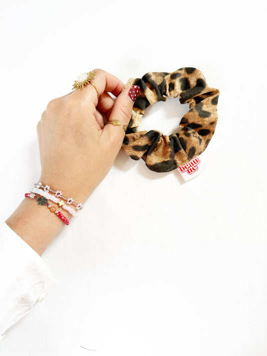 Mini scrunchie in leopard denim