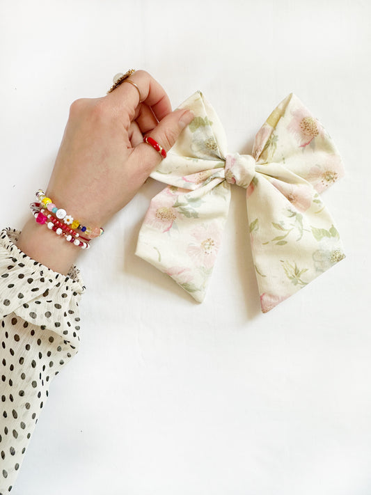 Beau hair bow in vintage floral cotton