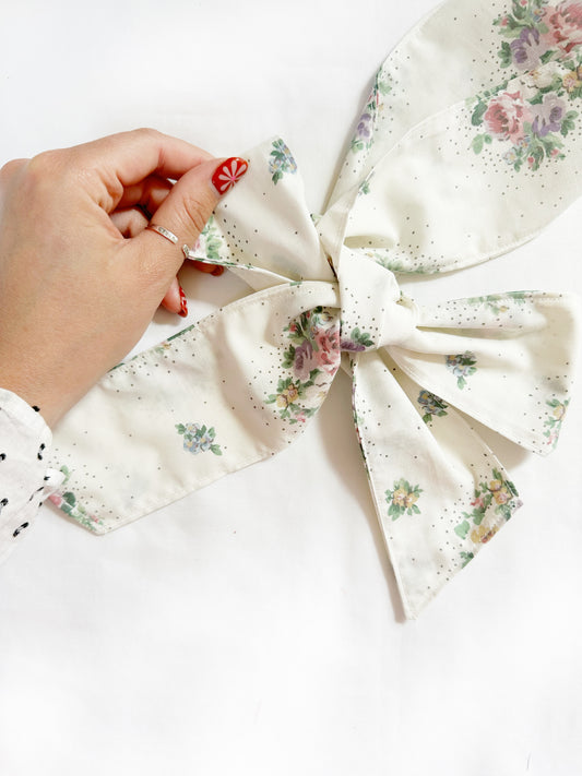 VersaTie hair & neck tie in vintage floral cotton