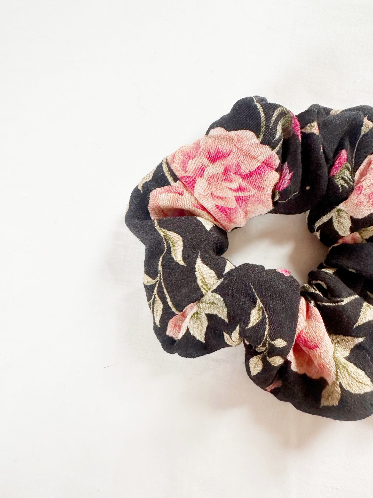 OG scrunchie in black and pink rose