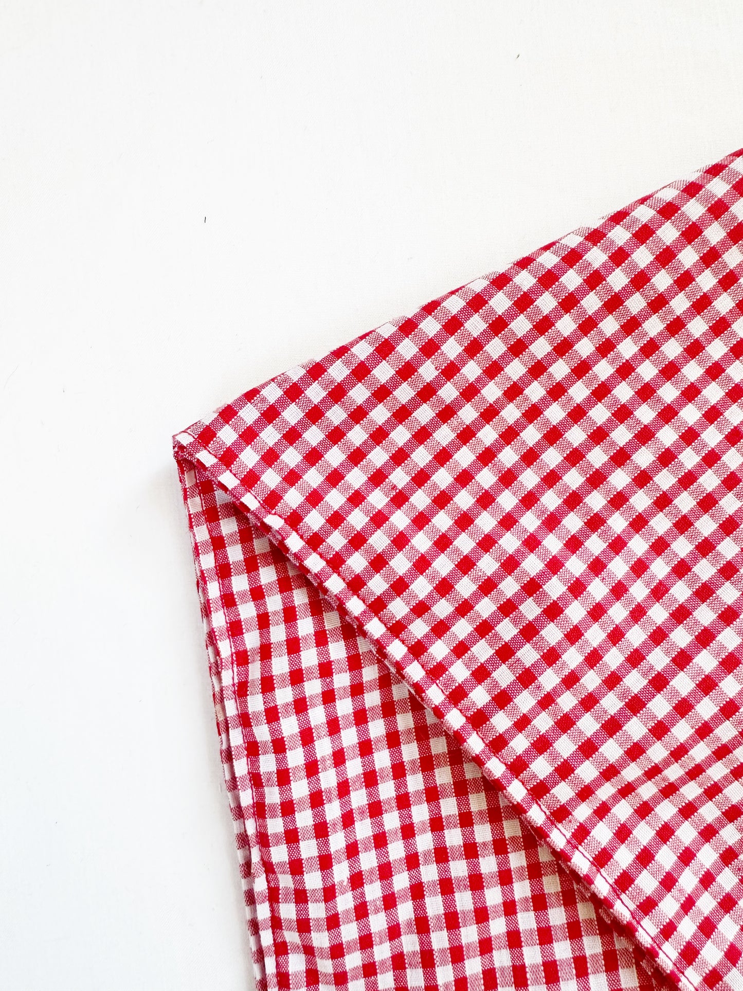 Bandana & neck scarf in red white gingham