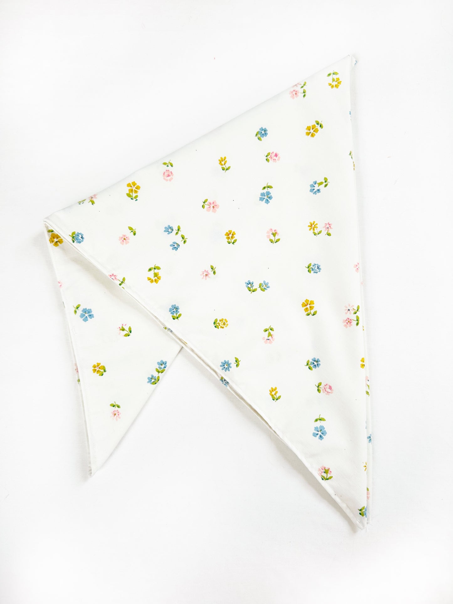 The Queenie bandana & neck scarf in vintage floral