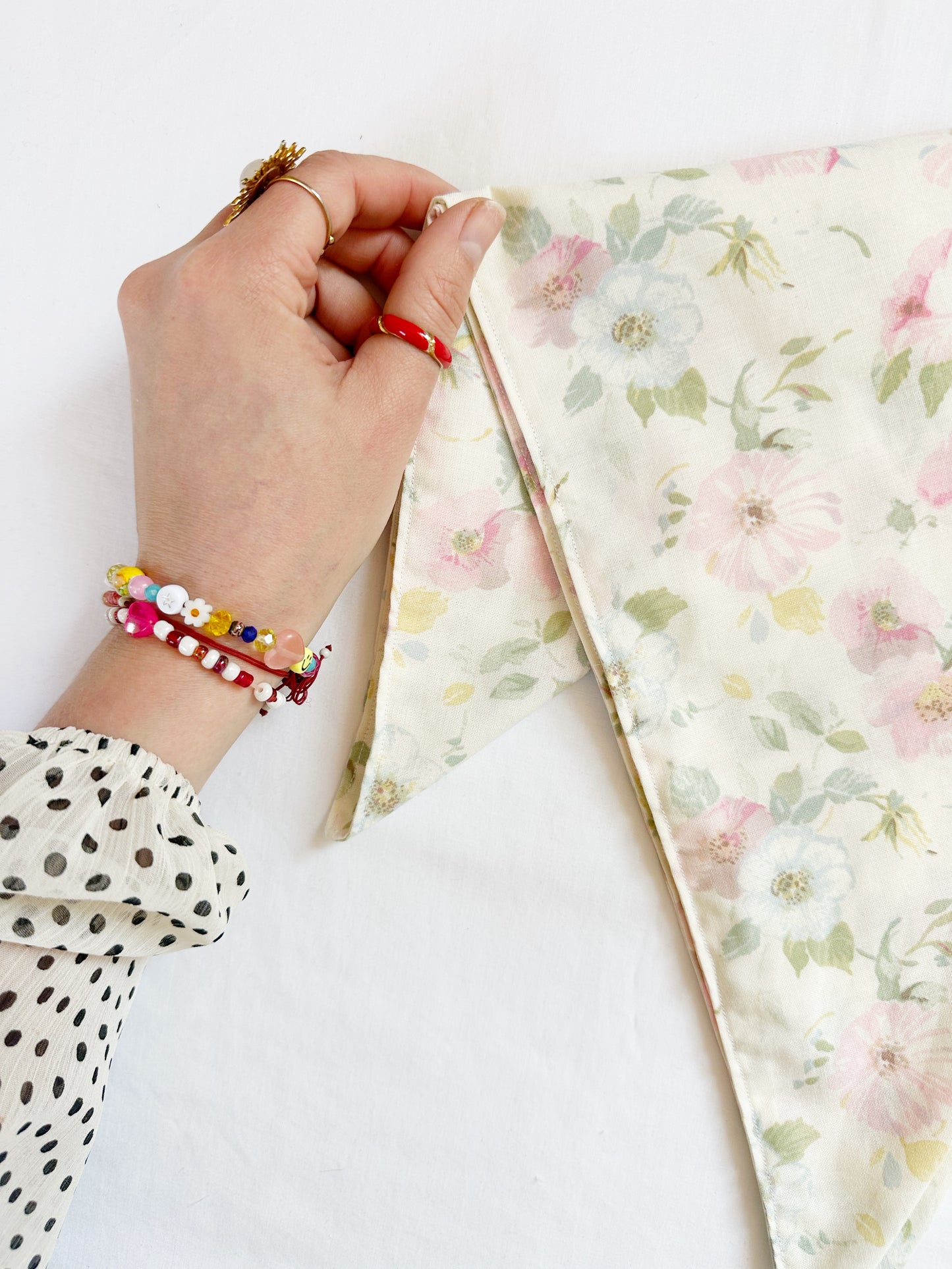 Bandana & neck scarf in vintage floral