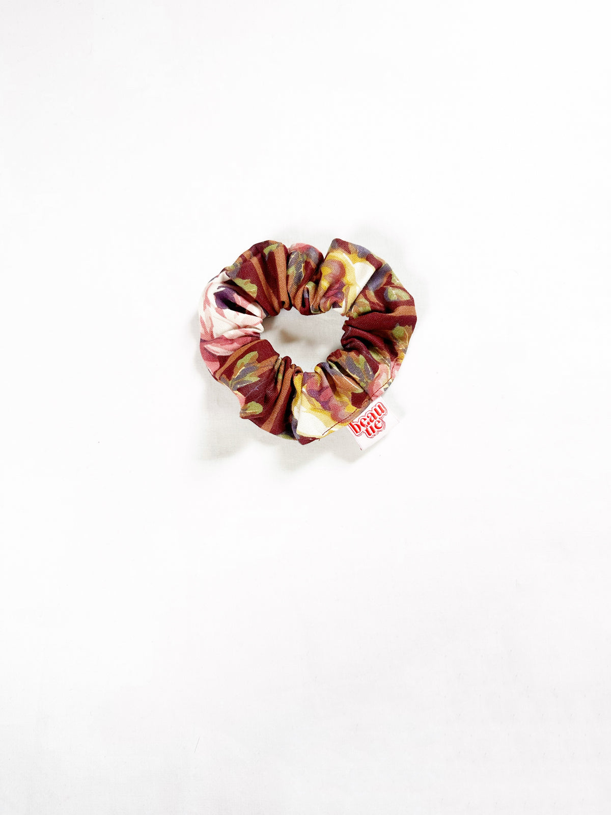 Mini scrunchie in vintage burgundy floral