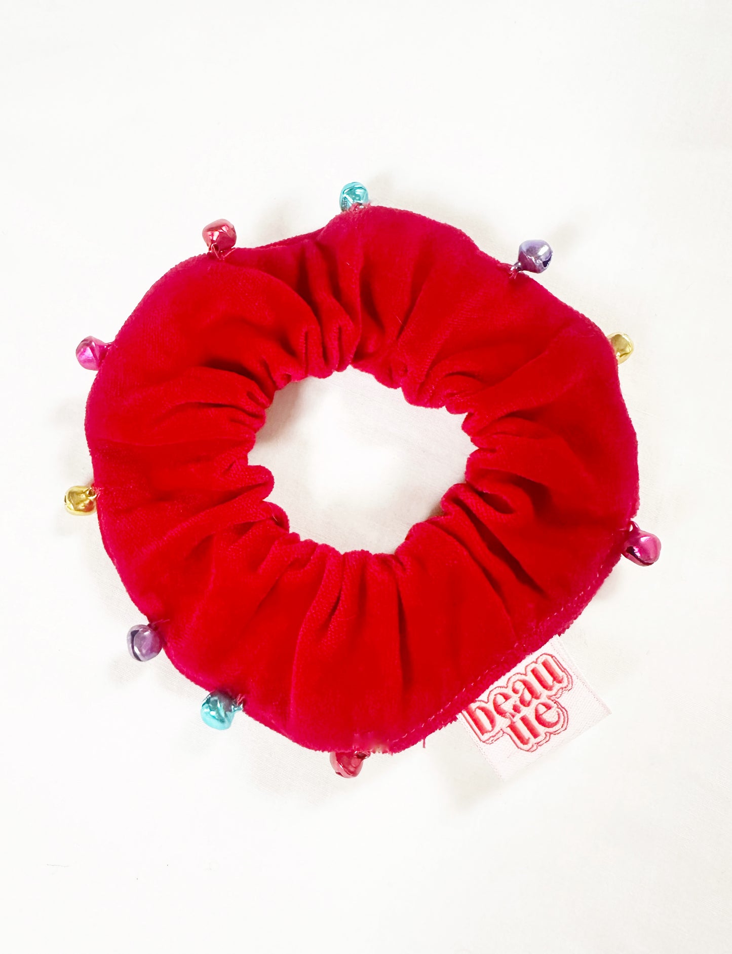 Mini scrunchie in red velvet with bells