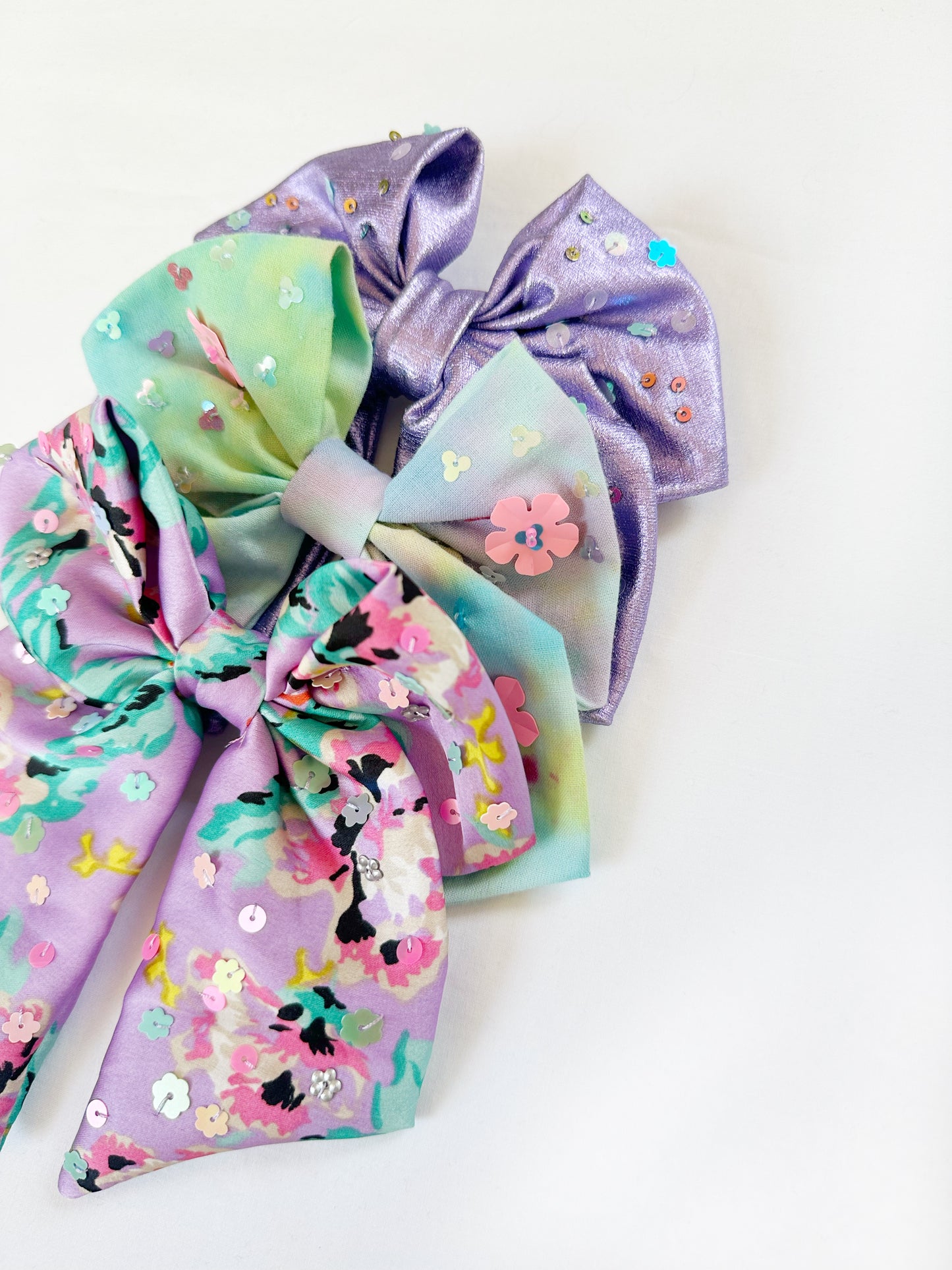 The Emma - Hair Bow in lilac silky floral with sequin flowers