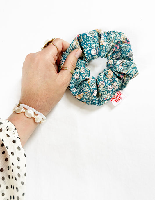 Liberty OG (regular) scrunchie in Strawberry thief