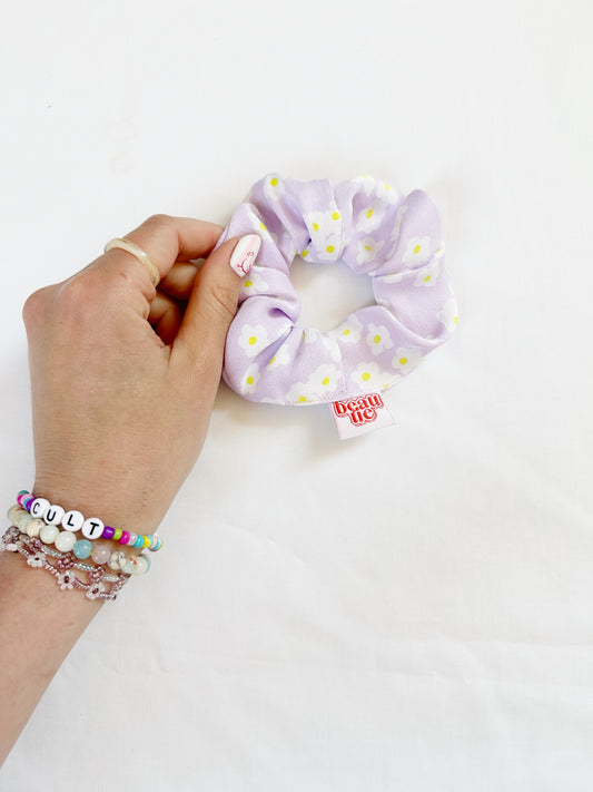 Mini scrunchie in lilac floral