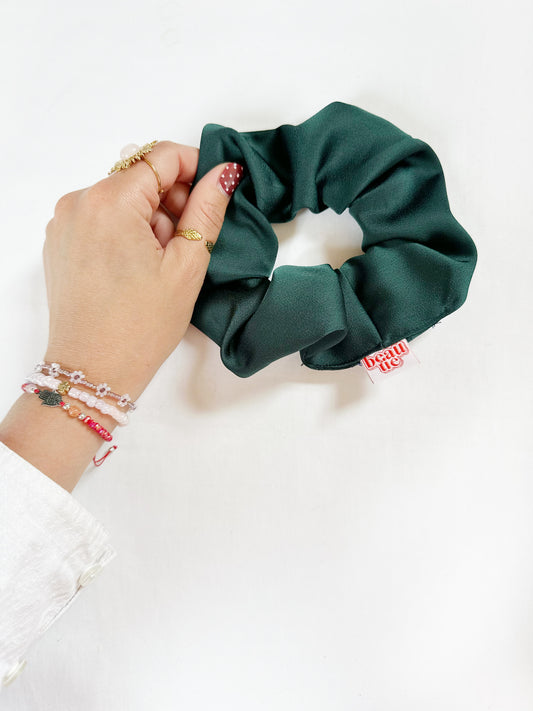 OG scrunchie in forest green silk
