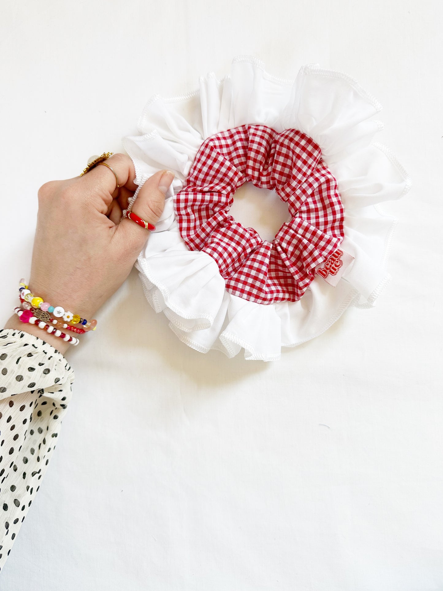 Frilly scrunchie in red and white gingham