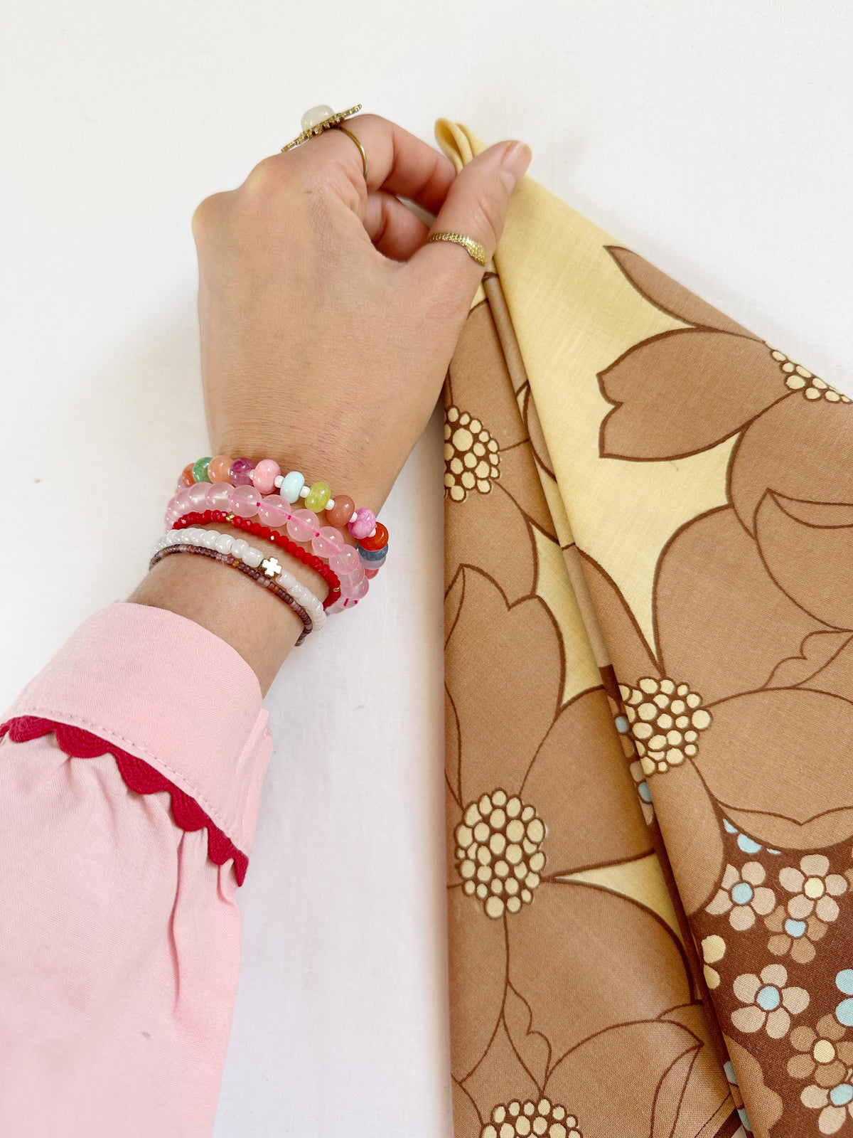 Bandana & neck scarf in brown vintage floral