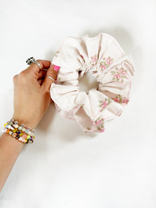 OG scrunchie in floral double frill