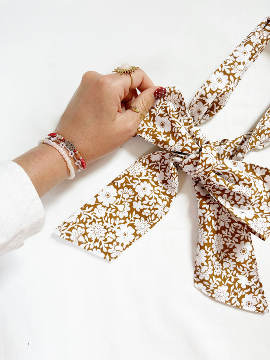 VersaTie hair & neck tie in brown and white floral