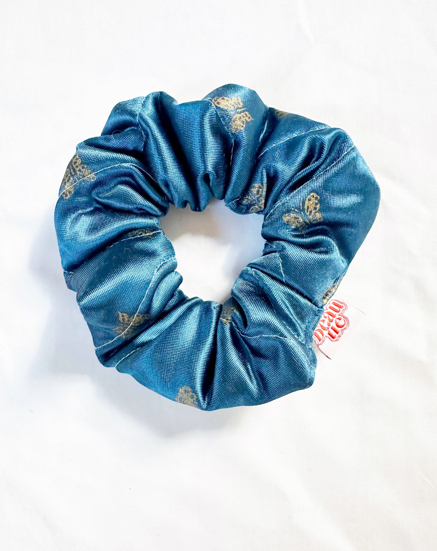 OG scrunchie in teal quilted silk