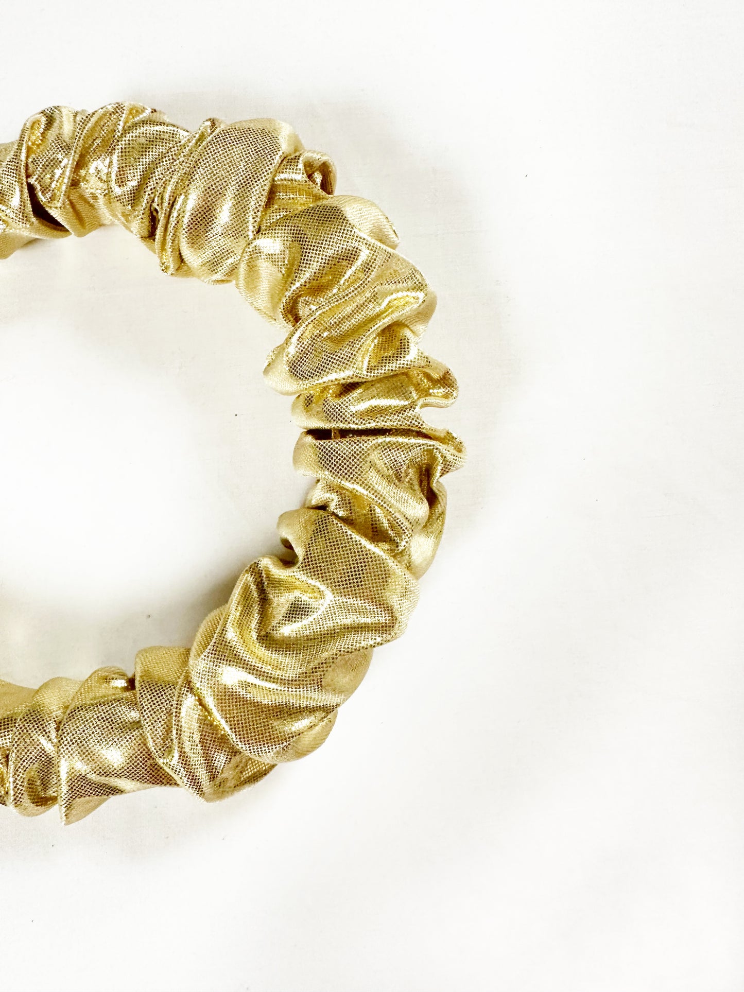 Ruffle Headband in gold shimmer