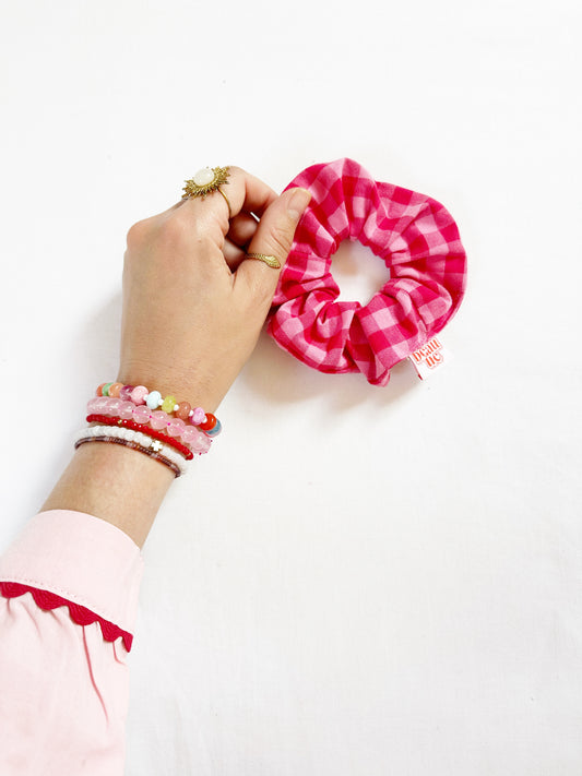Mini scrunchie in pink gingham