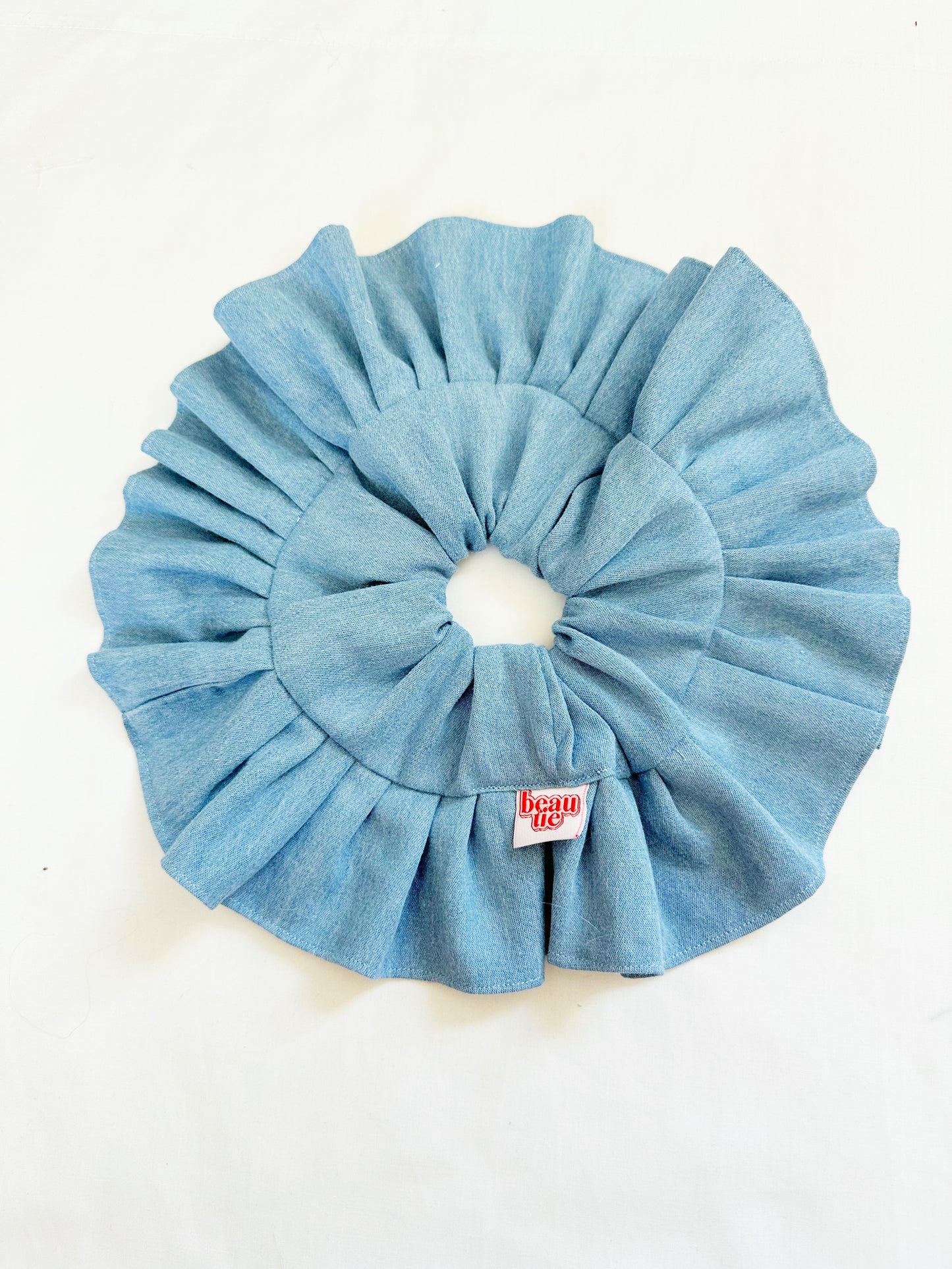 Oversized frilly scrunchie in blue denim