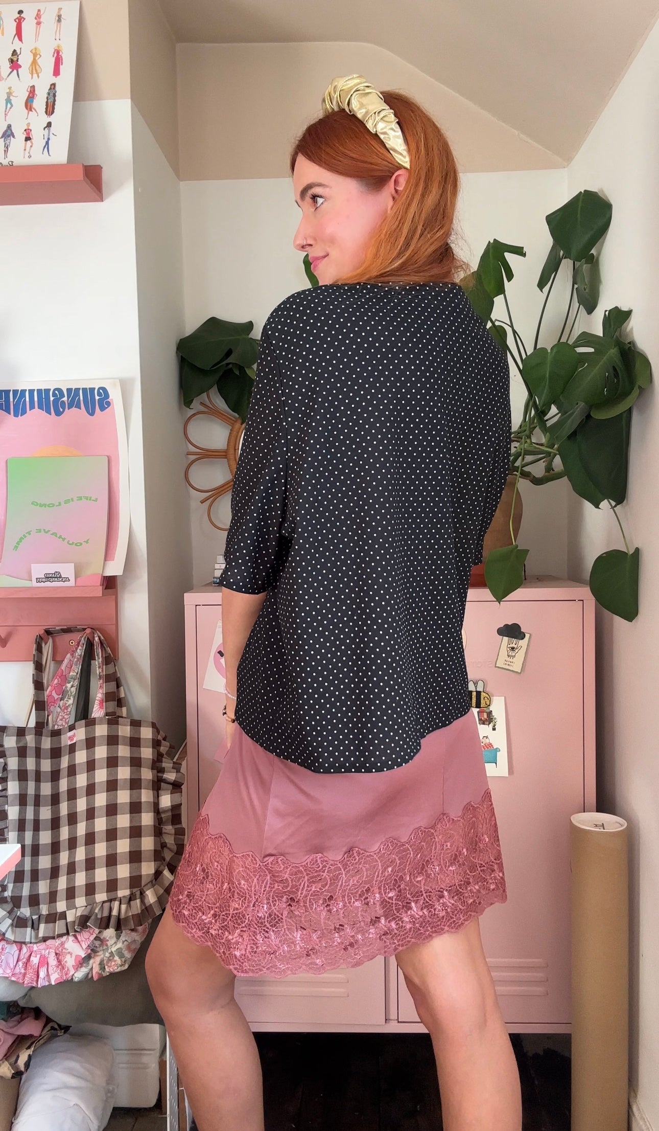 Ruffle Headband in gold shimmer