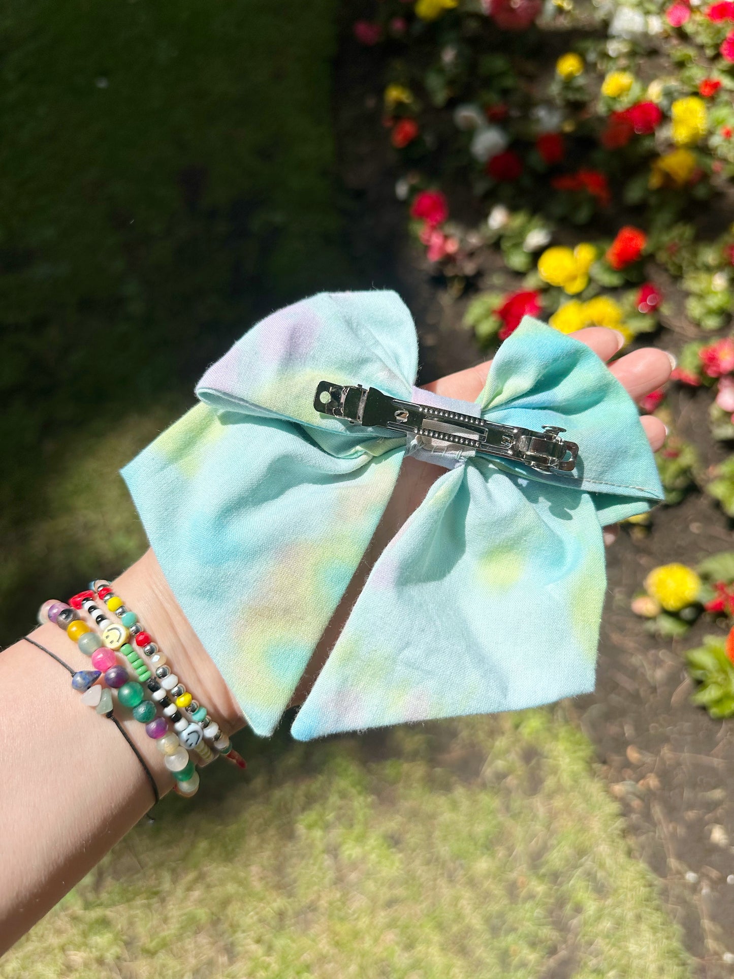 The Bloom - Hair Bow in tie dye with flower sequins