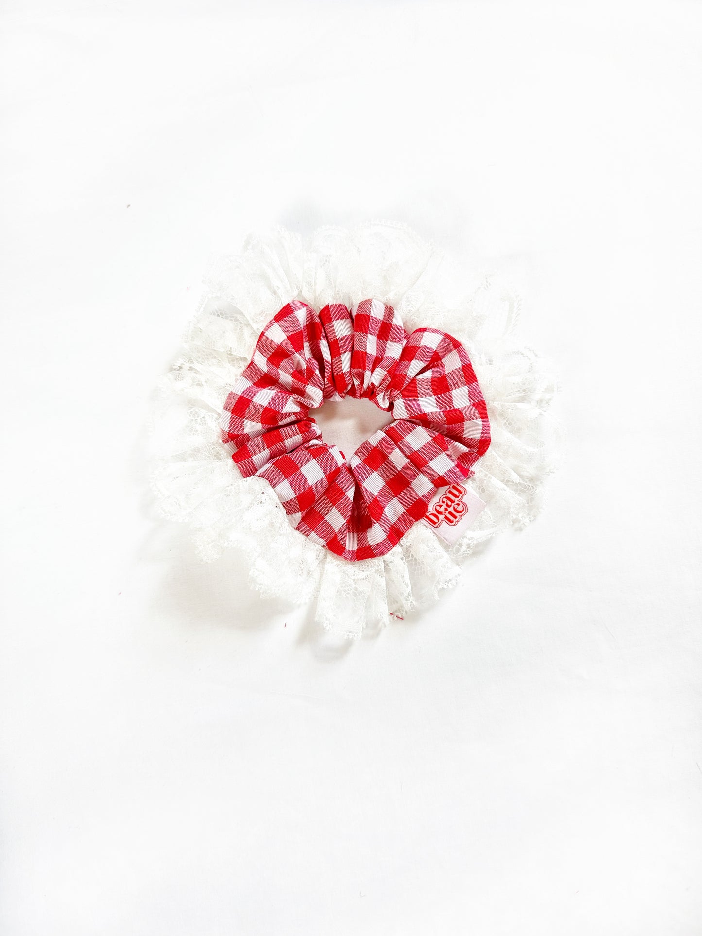 Frilly mini lace scrunchie in red gingham