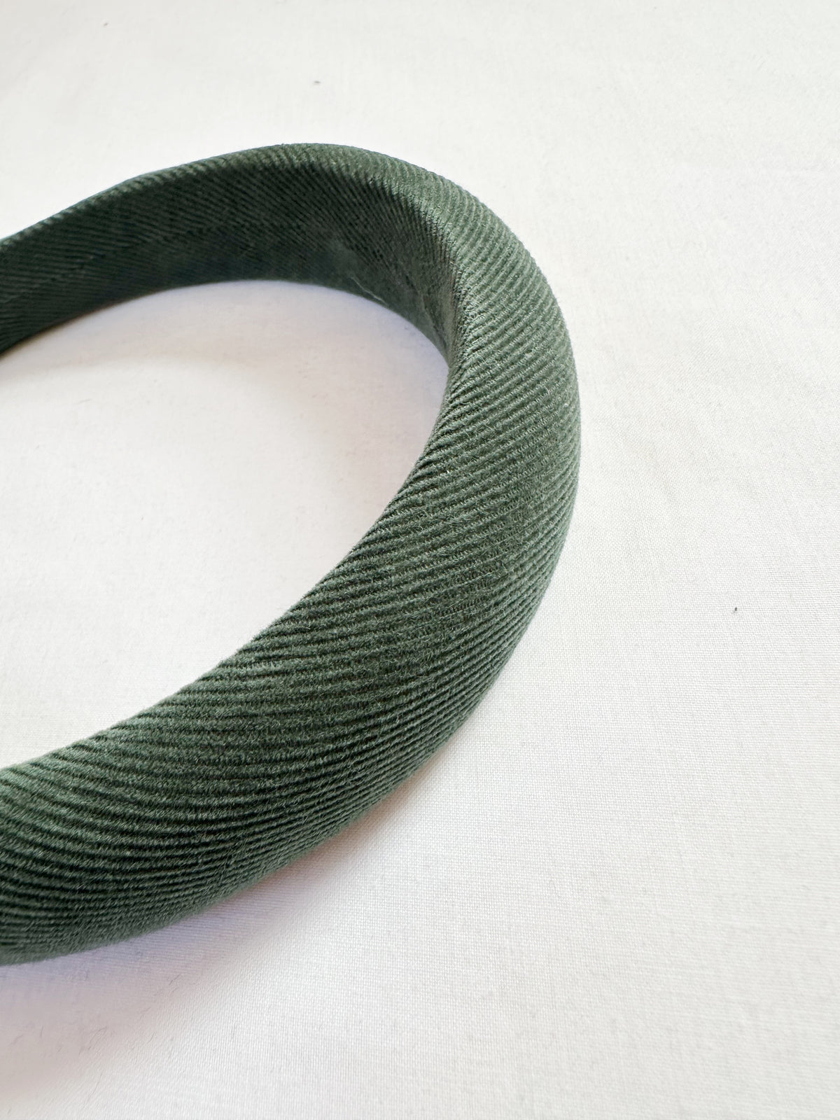 Classic Headband in green corduroy
