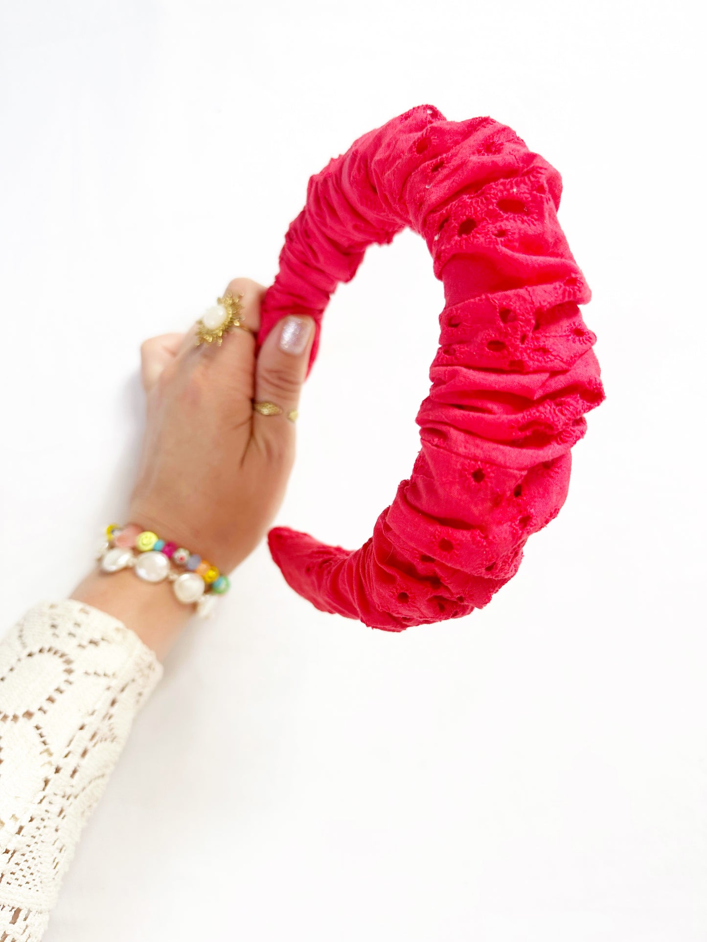 Ruffle Headband in red Broderie anglais