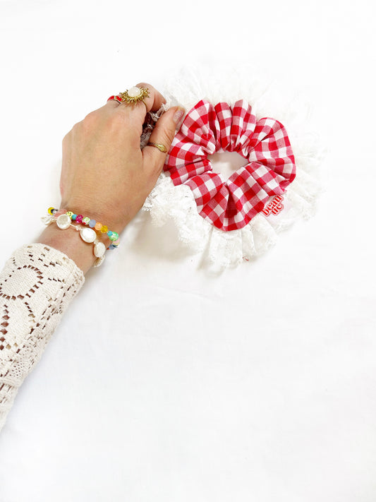 Frilly mini lace scrunchie in red gingham