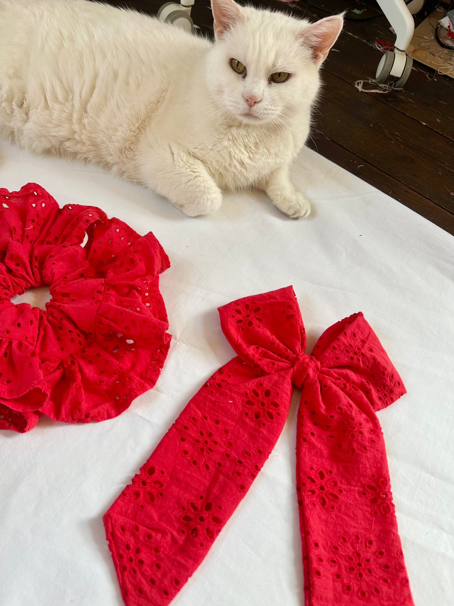 The Power Hair Bow in Red broderie anglaise